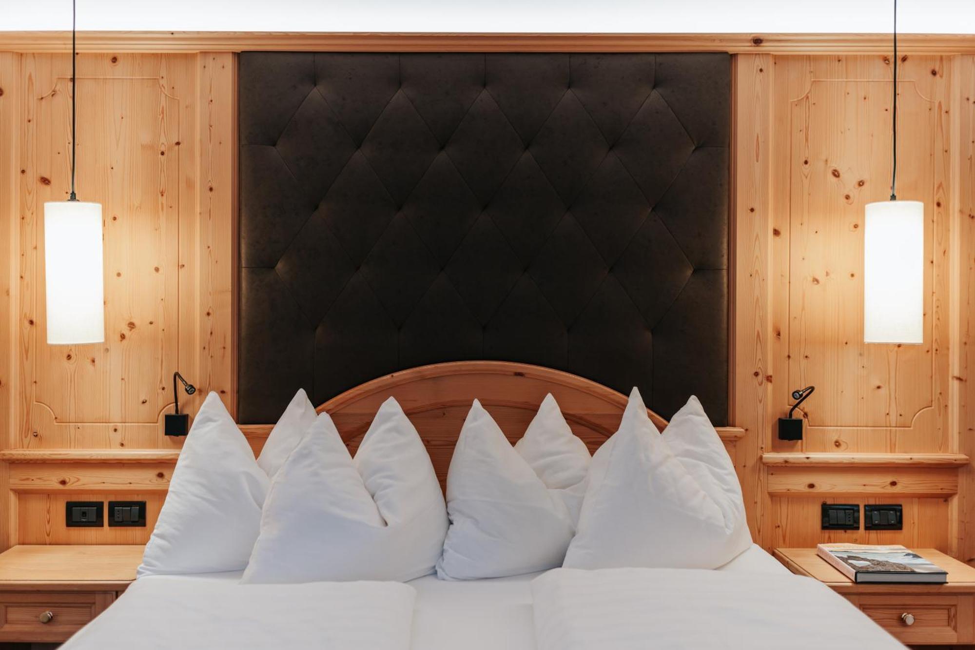 B&B Hotel Mirabel Ortisei Pokoj fotografie