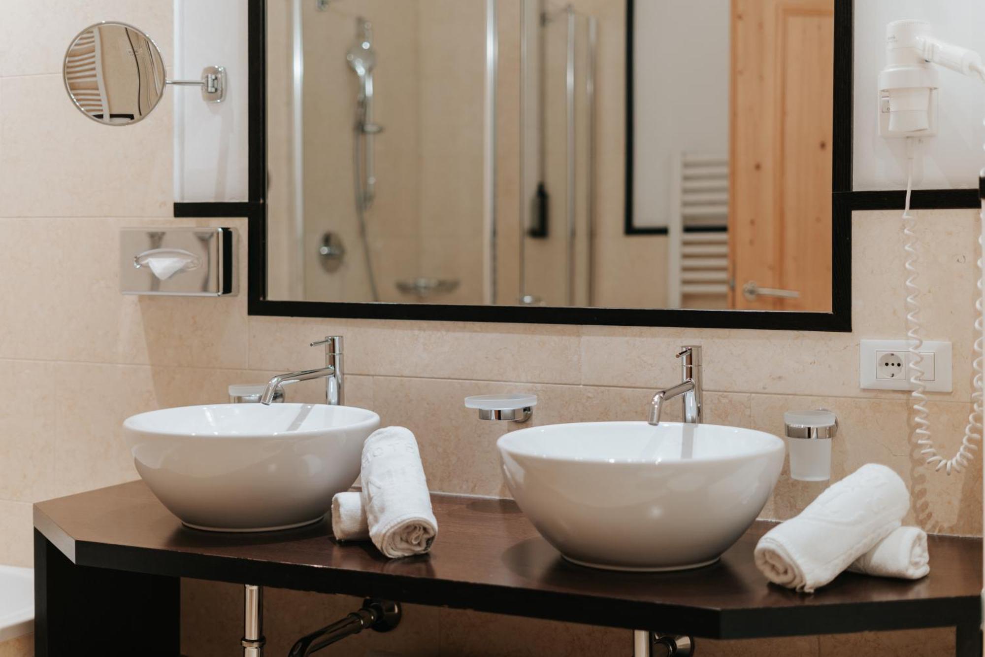 B&B Hotel Mirabel Ortisei Pokoj fotografie