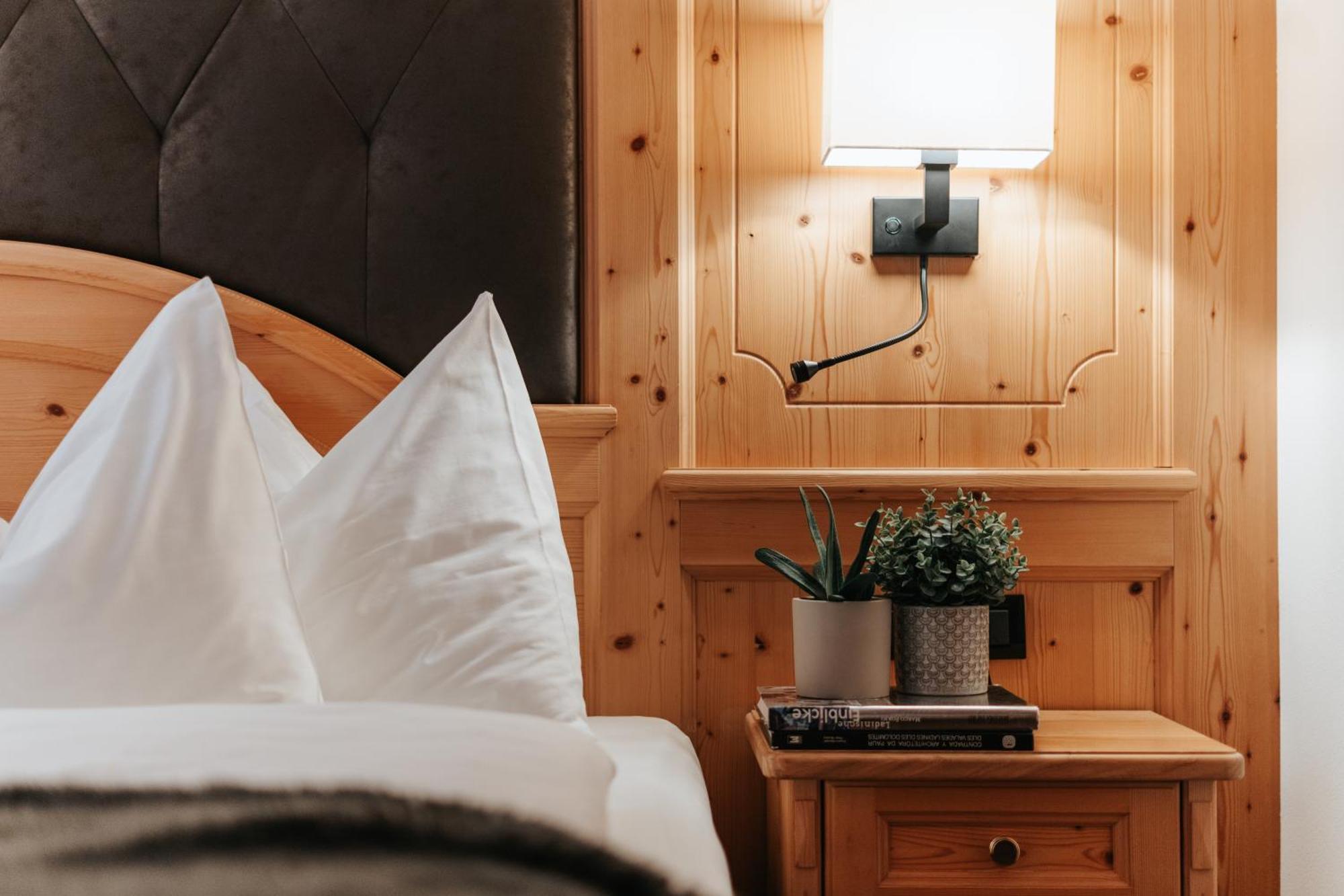 B&B Hotel Mirabel Ortisei Pokoj fotografie