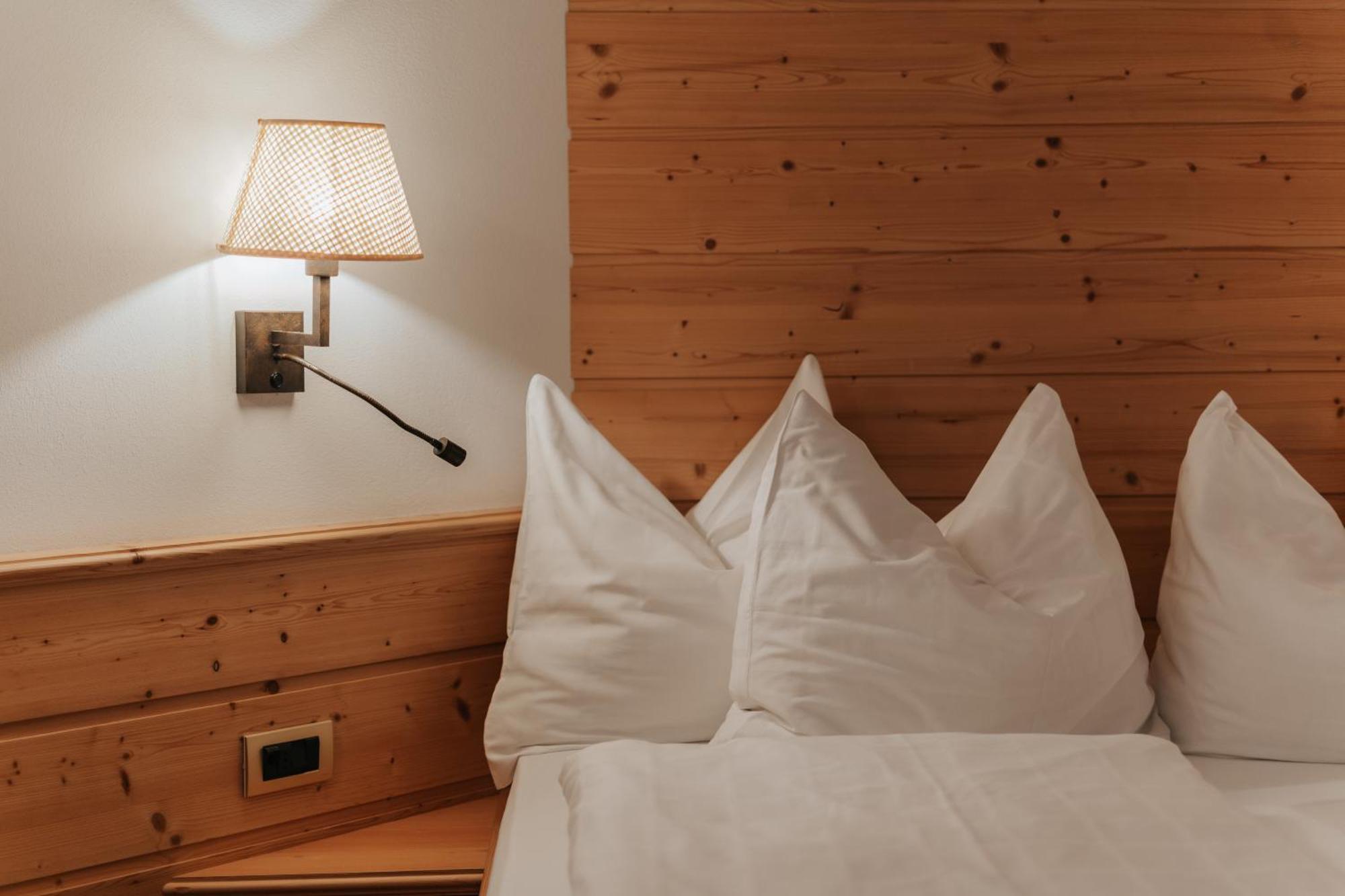 B&B Hotel Mirabel Ortisei Pokoj fotografie