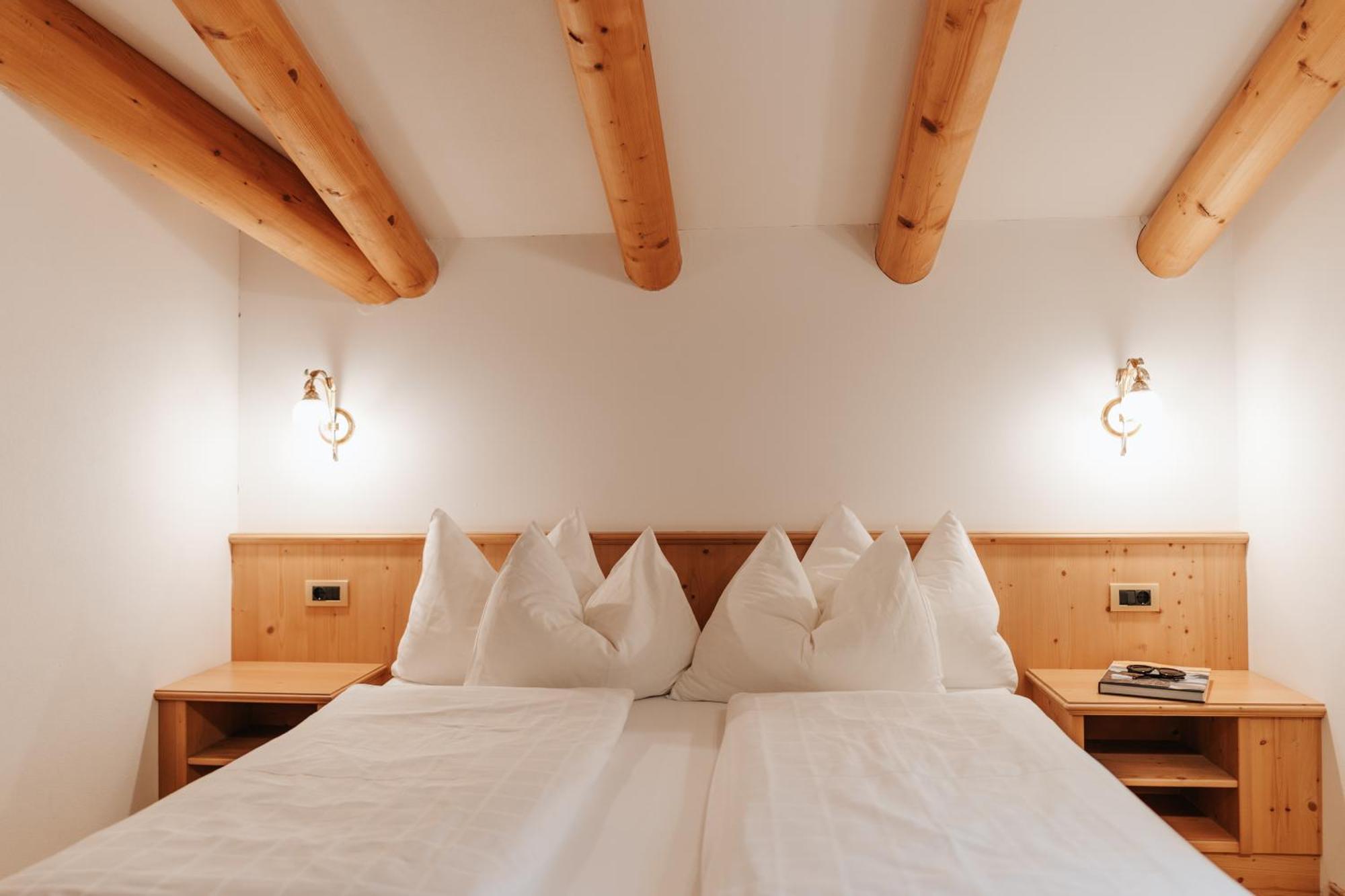 B&B Hotel Mirabel Ortisei Pokoj fotografie